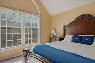 69 Carriage Dr, Portsmouth, RI 02871 - Photo 27