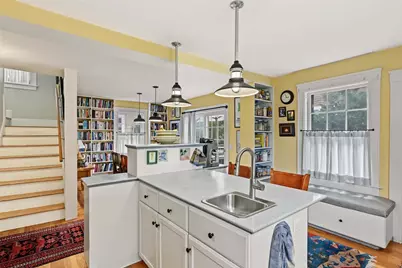 366 Morris Avenue, Providence, RI 02906 - Photo 19