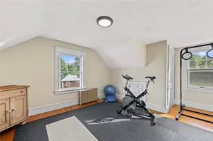 366 Morris Ave, Providence, RI 02906 - Photo 39