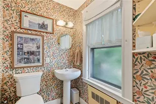 366 Morris Ave, Providence, RI 02906 - Photo 27