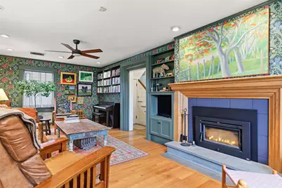 366 Morris Avenue, Providence, RI 02906 - Photo 9