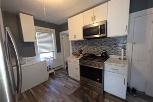 38 Wildwood Ave, Providence, RI 02907 - Photo 7