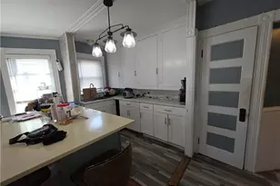 38 Wildwood Ave, Providence, RI 02907 - Photo 9