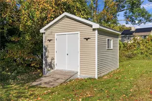 56 Ruth St, Woonsocket, RI 02895 - Photo 21