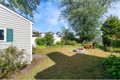 384 Vine Street, Pawtucket, RI 02861 - Photo 23