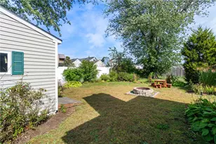 384 Vine St, Pawtucket, RI 02861 - Photo 23