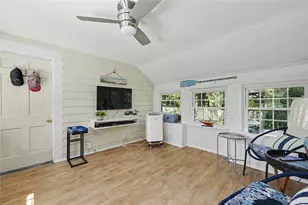 75 Prince's Hill Ave, Barrington, RI 02806 - Photo 5