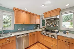 48 Hillcrest Rd, South Kingstown, RI 02879 - Photo 23