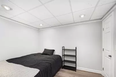 298 Grosvenor Avenue, East Providence, RI 02914 - Photo 29