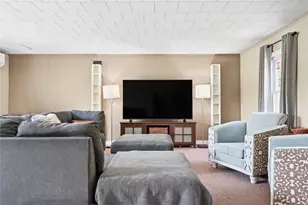 12 Freemont St, West Warwick, RI 02893 - Photo 15