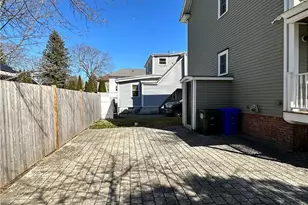 53 Burton St, Bristol, RI 02809 - Photo 23