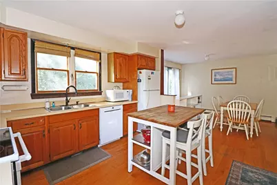 12 Draper Avenue, Middletown, RI 02842 - Photo 11