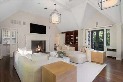 330 Freeman Parkway, Providence, RI 02906 - Photo 29