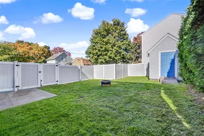 140 Hamilton Street, Woonsocket, RI 02895 - Photo 21