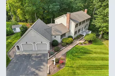 1 Kings Row, Cumberland, RI 02864 - Photo 3