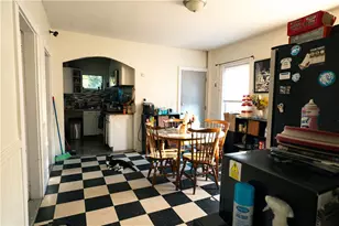 9 Steuben St, Providence, RI 02909 - Photo 23