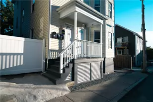9 Steuben St, Providence, RI 02909 - Photo 3