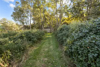 184 Glen Road, Portsmouth, RI 02871 - Photo 31