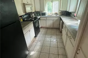 22 Everson Dr, Glocester, RI 02814 - Photo 1