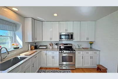 1646 Payne Road, Block Island, RI 02807 - Photo 11