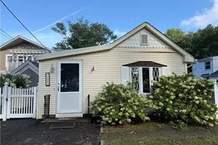 117 Namquid Dr, Warwick, RI 02888 - Photo 29