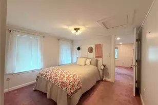 117 Namquid Dr, Warwick, RI 02888 - Photo 11