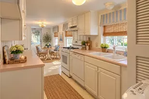 117 Namquid Dr, Warwick, RI 02888 - Photo 5