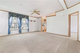 26 Bluebird Dr, Tiverton, RI 02878 - Photo 7
