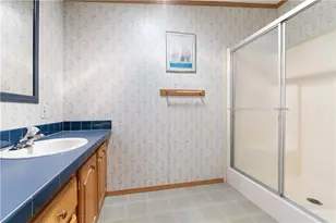 26 Bluebird Dr, Tiverton, RI 02878 - Photo 13