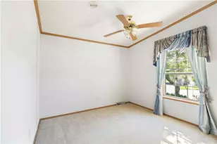 26 Bluebird Dr, Tiverton, RI 02878 - Photo 15