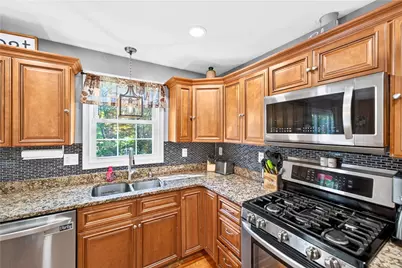 34 Old Danielson Pike, Foster, RI 02825 - Photo 7