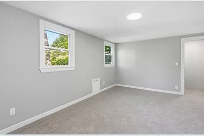 15 Pawtucket Avenue, Glocester, RI 02814 - Photo 17