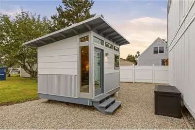 8 Judson Avenue, Portsmouth, RI 02871 - Photo 37