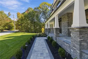 12 Beechwood Dr, Cranston, RI 02921 - Photo 3