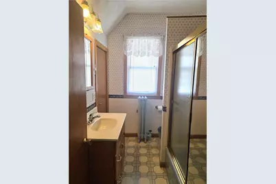 26 Collins Street, Woonsocket, RI 02895 - Photo 23