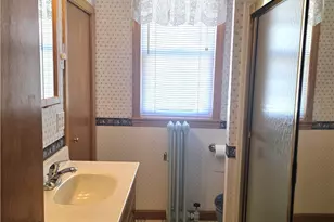 26 Collins St, Woonsocket, RI 02895 - Photo 23