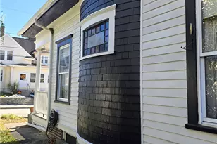 26 Collins St, Woonsocket, RI 02895 - Photo 31