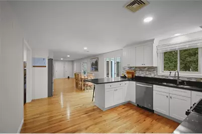22 Oakhurst Drive, Smithfield, RI 02828 - Photo 3