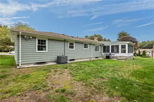 22 Oakhurst Dr, Smithfield, RI 02828 - Photo 31