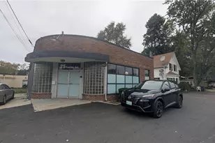 25 Pontiac Ave, Providence, RI 02907 - Photo 1