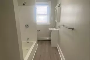 195 Ohio Ave, Providence, RI 02905 - Photo 11