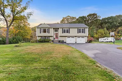 423 Providence Pike, North Smithfield, RI 02896 - Photo 35