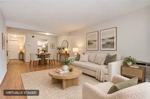 752 Quaker Ln, Warwick, RI 02818 - Photo 3