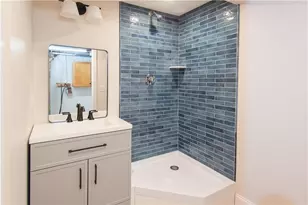 5 Sherri Ln, Middletown, RI 02842 - Photo 19