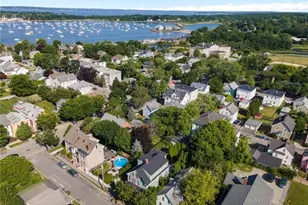 11 Lincoln Ave, Bristol, RI 02809 - Photo 5