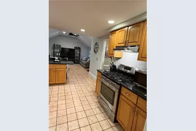 136 Lawnacre Drive, Cranston, RI 02920 - Photo 7