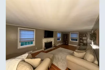 136 Lawnacre Drive, Cranston, RI 02920 - Photo 9