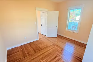 1711 Bay St, Fall River, MA 02724 - Photo 11