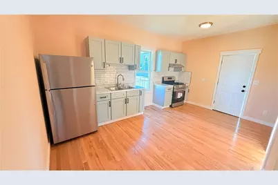 1711 Bay Street #1, Fall River, MA 02724 - Photo 7