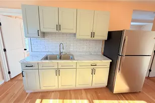 1711 Bay St, Fall River, MA 02724 - Photo 13